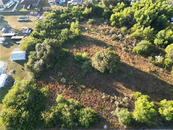 Cape Coral, FL 33991,1812 Wade DR