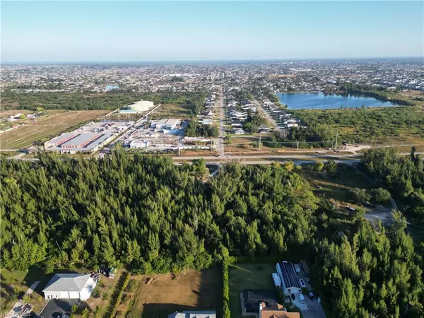 Cape Coral, FL 33991,1812 Wade DR