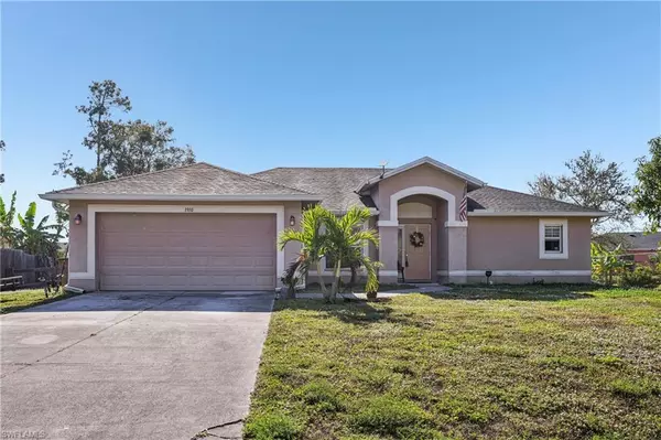 1910 Lorna AVE, Lehigh Acres, FL 33972