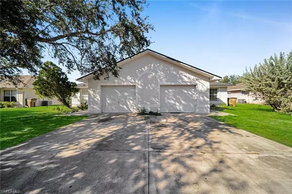 1214 SE 24th AVE, Cape Coral, FL 33990