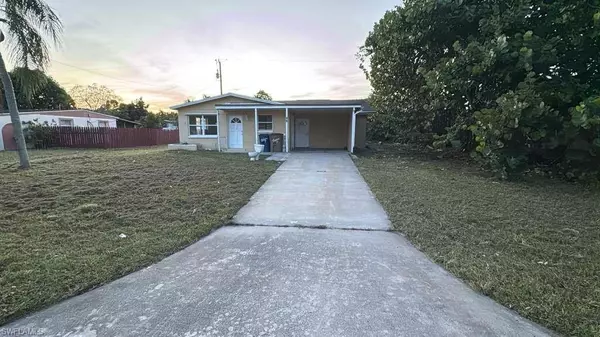 45 Andora ST, Lehigh Acres, FL 33936