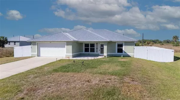 630 Royce RD, Labelle, FL 33935