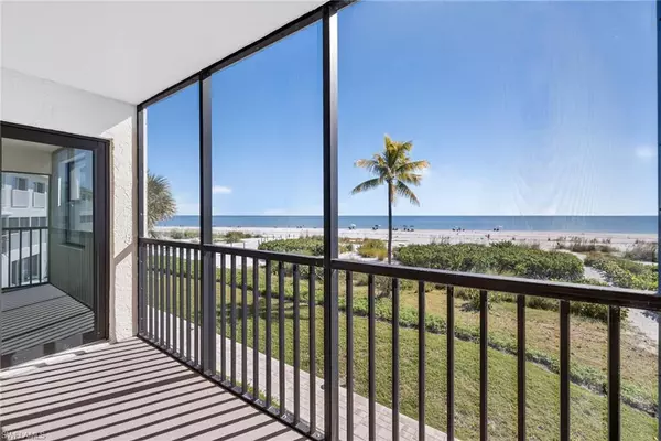 Sanibel, FL 33957,2230 Camino Del Mar DR #4A2