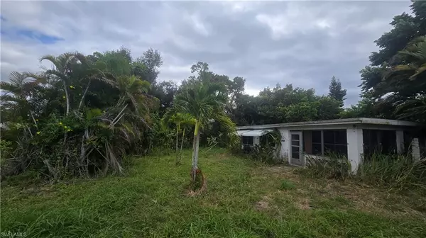 North Fort Myers, FL 33903,337 Sacramento ST