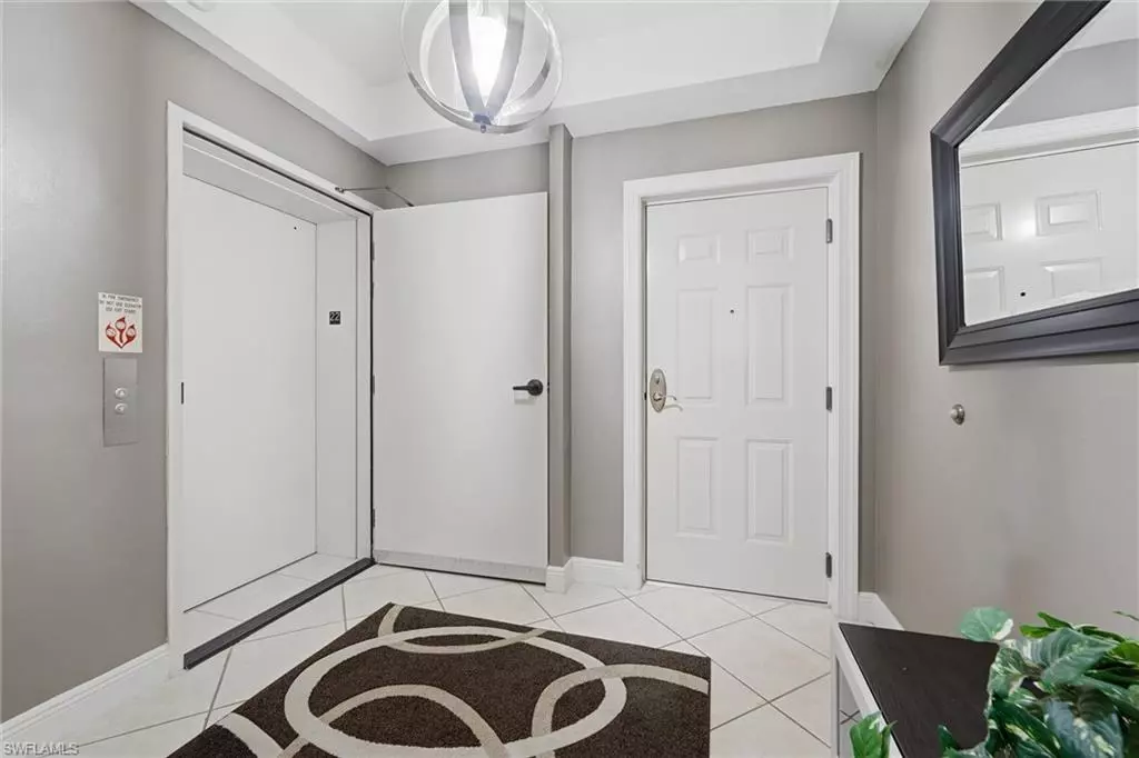 Fort Myers, FL 33916,2743 1st ST #2203