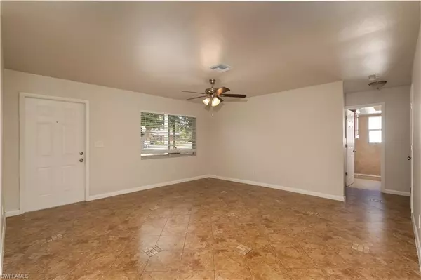 Cape Coral, FL 33990,1327 SE 21st AVE