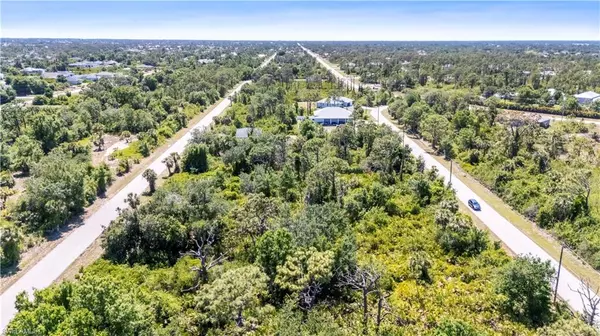 7577 Coach RD, Port Charlotte, FL 33981