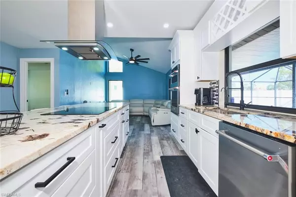 Fort Myers, FL 33919,6451 Adelphi CIR