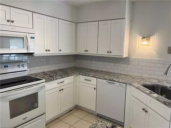 Fort Myers, FL 33907,7400 College PKWY #57B