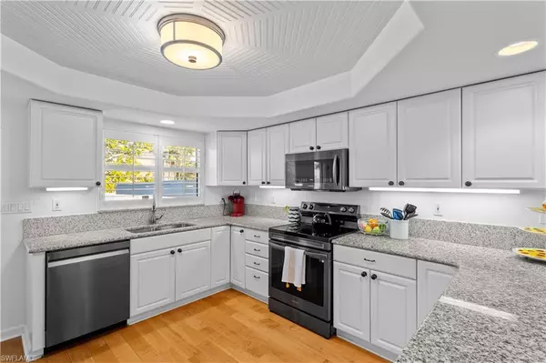 Naples, FL 34102,320 14th AVE S #320C