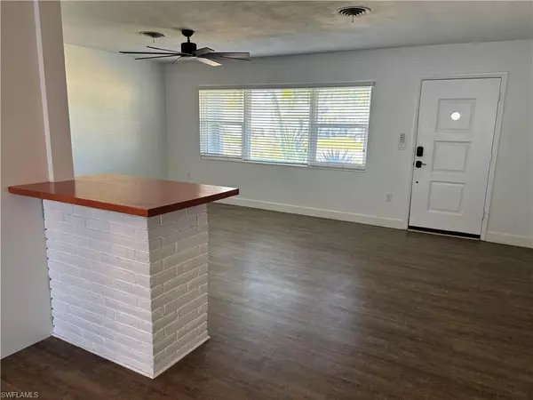 Fort Myers, FL 33919,5521 Granada RD