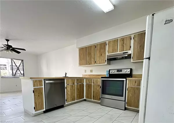 Cape Coral, FL 33904,1640 Orchid BLVD #102