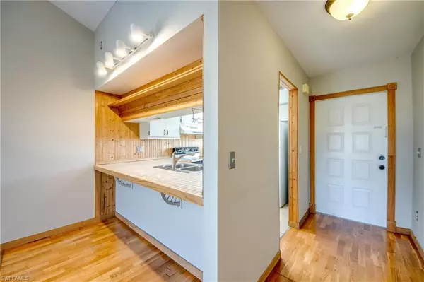 Cape Coral, FL 33904,4616 SE 6th AVE #202