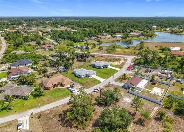 Lehigh Acres, FL 33974,829 Wabash ST