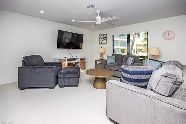 Sanibel, FL 33957,5117 Sea Bell RD #E103