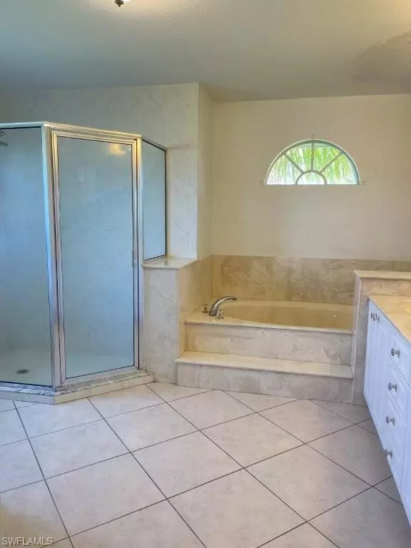 Cape Coral, FL 33993,1728 NW 11th TER