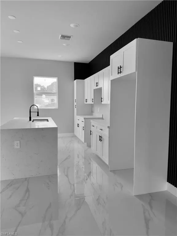 Lehigh Acres, FL 33974,748 Chestnut ST E