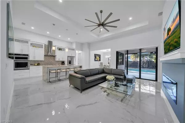 Cape Coral, FL 33993,306 NW 3rd PL