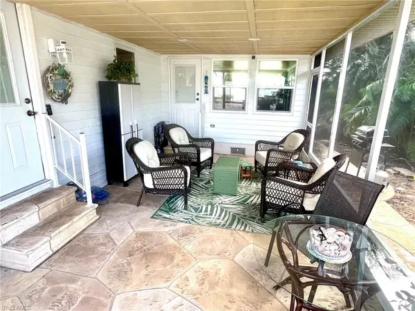 Fort Myers Beach, FL 33931,11331 Azalea LN