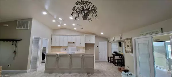 4030 27th ST SW, Lehigh Acres, FL 33976