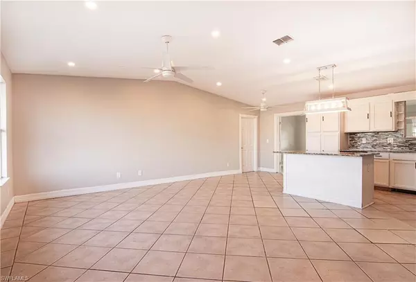 Cape Coral, FL 33909,2022 NE 10th PL