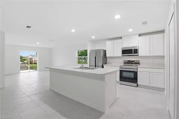 Lehigh Acres, FL 33976,3418 20th ST SW