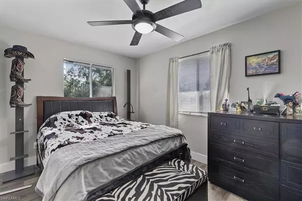 Lehigh Acres, FL 33976,3909 3rd ST SW