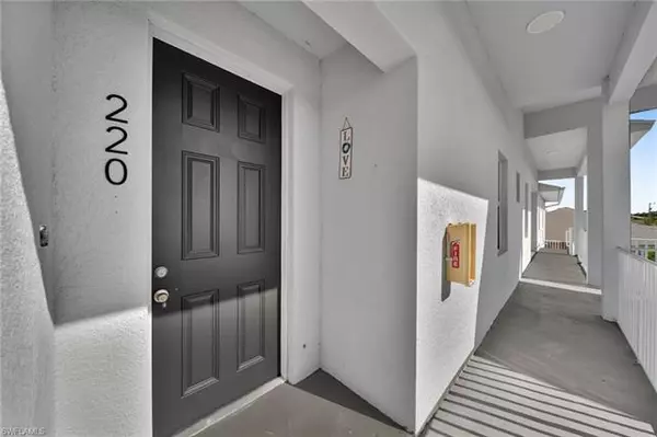 275 SW 4th ST #200, Cape Coral, FL 33991