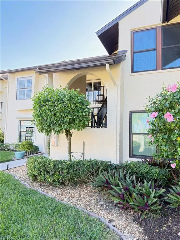 Fort Myers, FL 33919,8382 Charter Club CIR #9