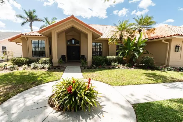 Naples, FL 34105,2209 PINEWOODS CIR