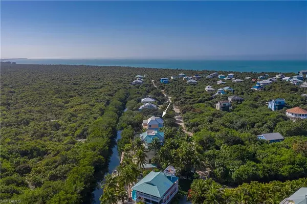 Upper Captiva, FL 33924,601 Rum RD