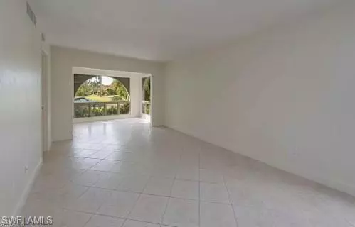 Naples, FL 34102,2096 Alamanda DR #102