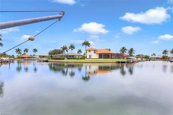 Marco Island, FL 34145,1648 Villa CT