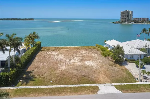 Marco Island, FL 34145,1381 Caxambas CT