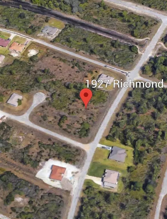 1927 Richmond AVE N, Lehigh Acres, FL 33972