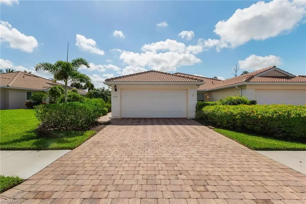 Naples, FL 34114,8382 Karina CT