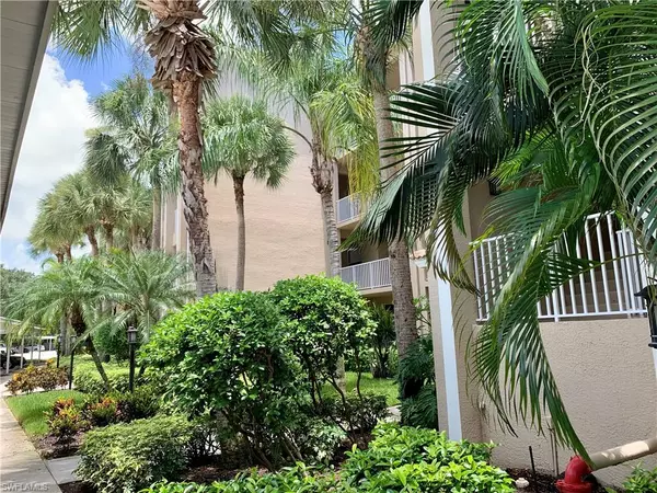 Naples, FL 34112,3790 Sawgrass WAY #3217