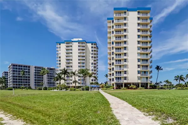 Fort Myers Beach, FL 33931,7330 Estero BLVD #907