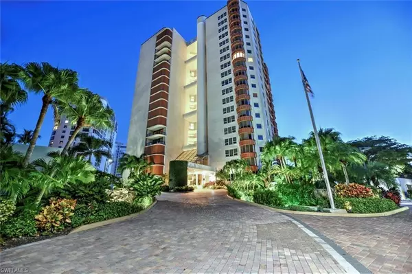 Naples, FL 34103,4251 Gulf Shore BLVD N #18A