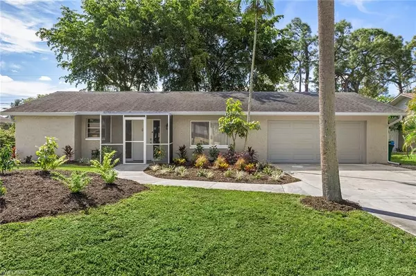 4102 Mindi AVE, Naples, FL 34112