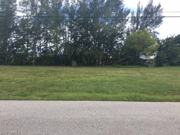 2206 SW 15th AVE, Cape Coral, FL 33991