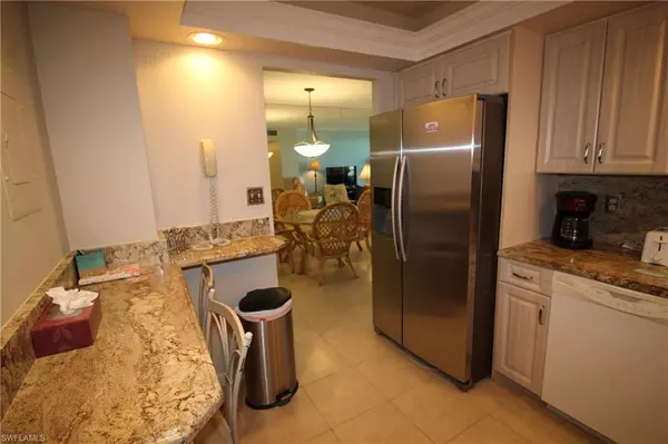 Marco Island, FL 34145,380 Seaview CT #3-210