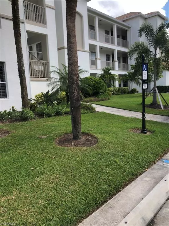 8239 Parkstone PL #4-304, Naples, FL 34120