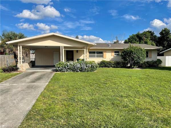 2084 46th ST SW, Naples, FL 34116