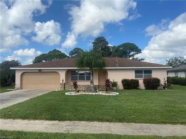 5948 Sonnet CT, North Fort Myers, FL 33903