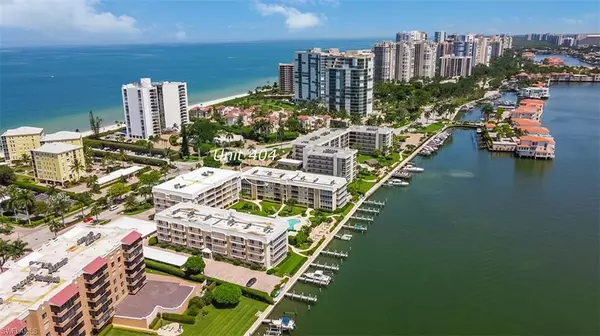 Naples, FL 34103,3450 Gulf Shore BLVD N #404