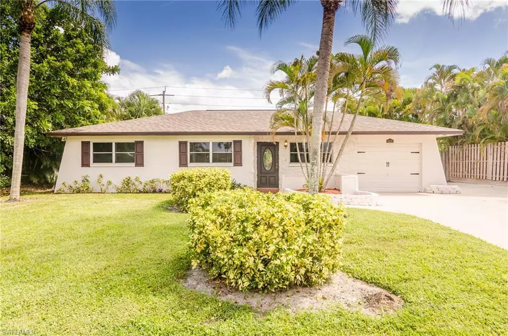 Naples, FL 34103,4458 E Alhambra CIR