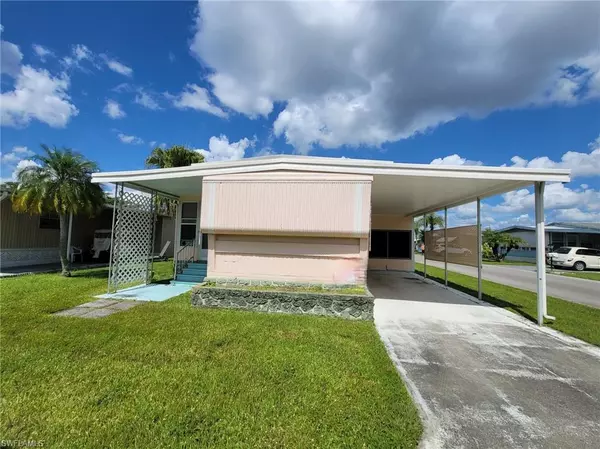 27 Poinsettia DR, Fort Myers, FL 33905