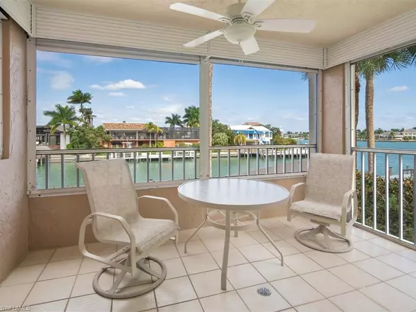 Marco Island, FL 34145,893 Collier CT #3-206