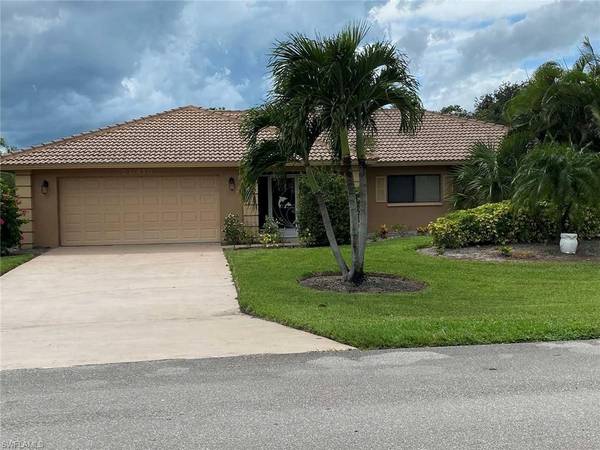 28418 Verde LN, Bonita Springs, FL 34135